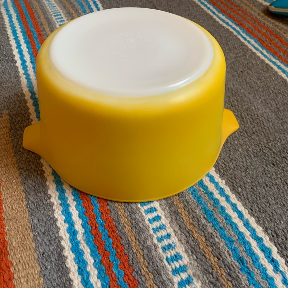 🌼Yellow Pyrex🌼